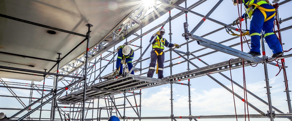Σύγχρονα συστήματα σκαλωσιών και επαγγελματικές εφαρμογές.